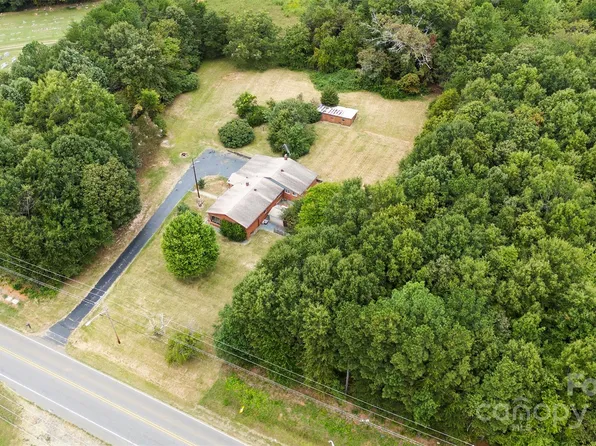 2246 W State Highway 10, Newton, NC 28658