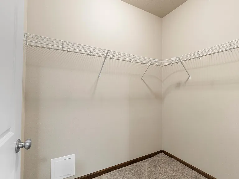 3091 N Sherwood Dr — Photo 17