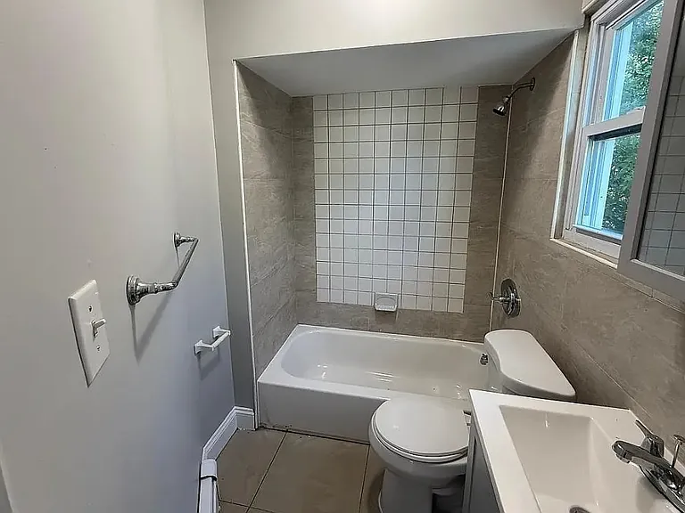 804 S 16th St #3 — Photo 18