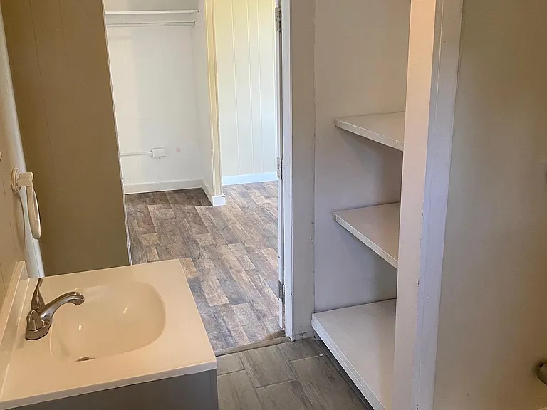 50 Adelaide Ave #3 — Photo 10