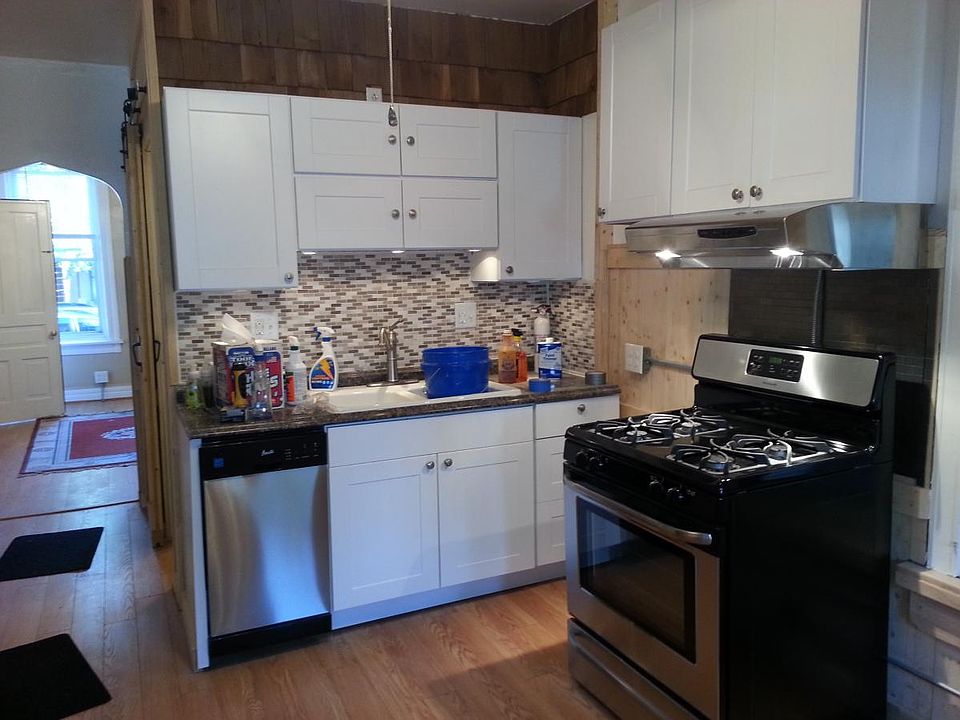 1st image of 2639 W Superior St #1