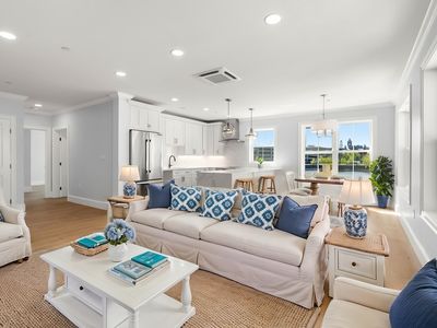 16 Franklin St #2202, Salem, MA, 01970