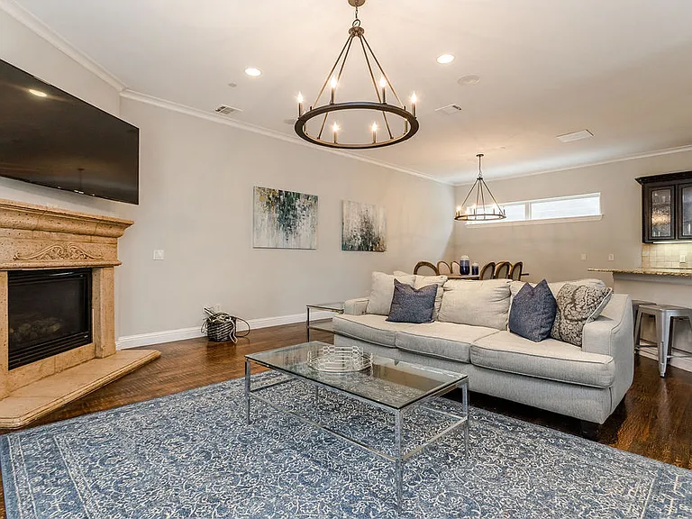 3817 Bowser Ave #C — Photo 37
