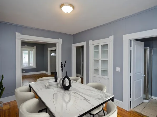 130 Bowles St, Springfield, MA 01109