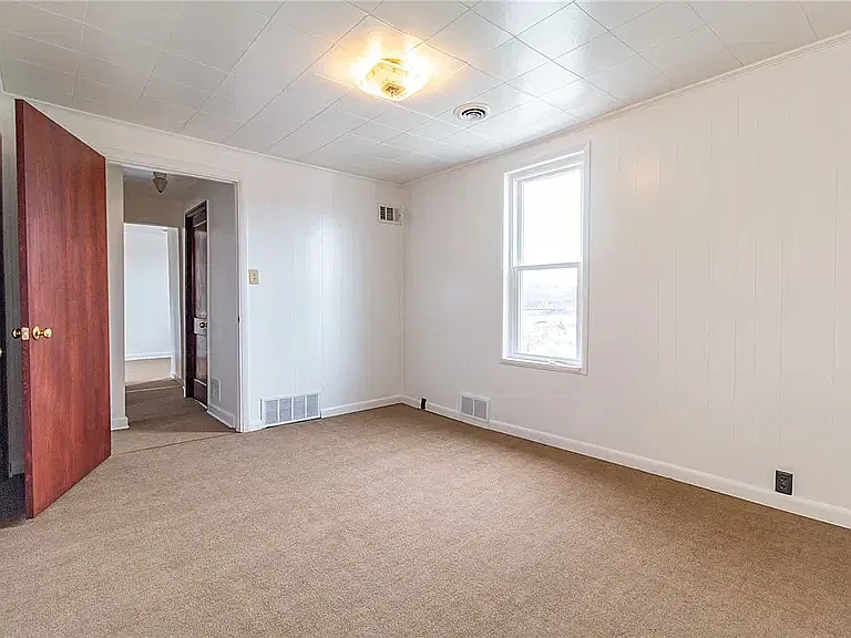 3 bed, 1344 sqft, $1,200 — Photo 4