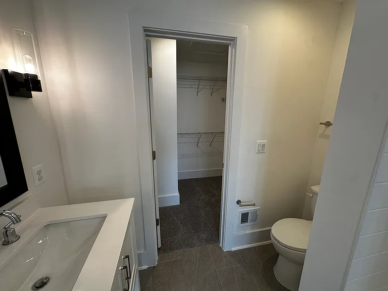 9107 Creek Bottom Ln — Photo 16