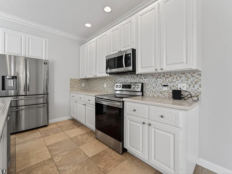 2625 E Community Dr — Photo 13
