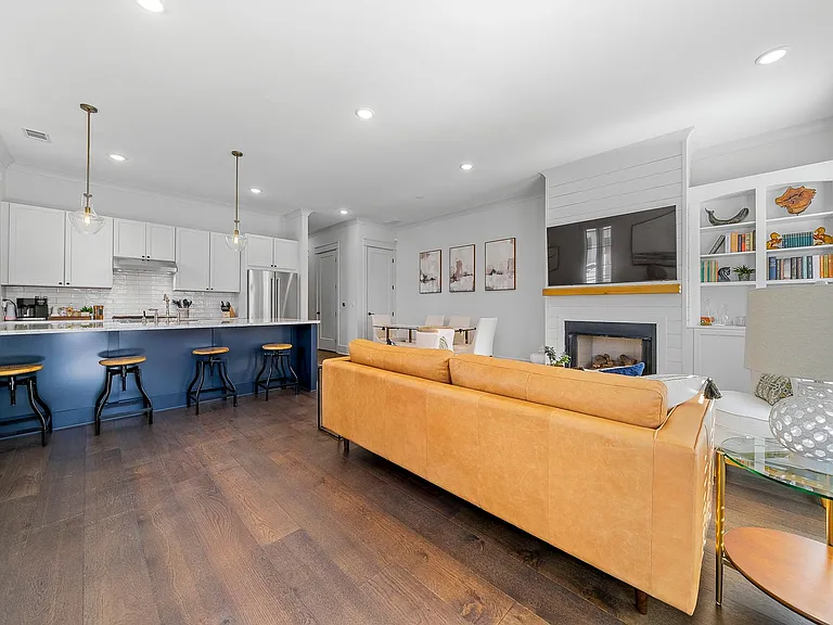 Cedar Walk Townhomes — Photo 22