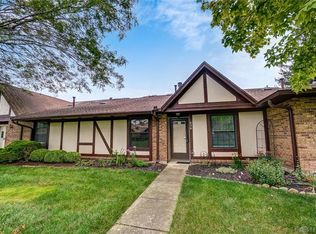 626 Pine Needles Dr, Dayton, OH 45458