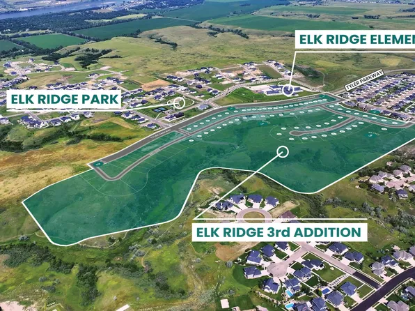 4313 Ruminant Cir, Bismarck, ND 58503