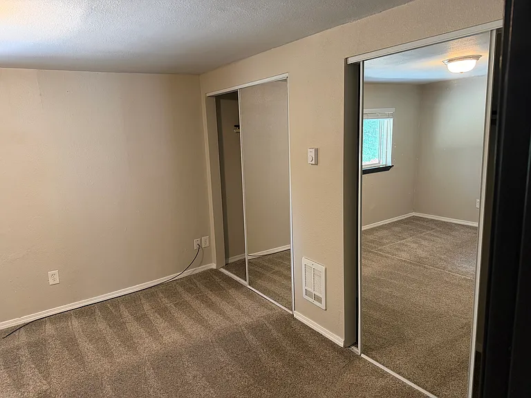 1178 Puget Dr SE — Photo 9