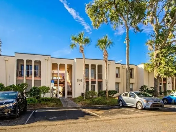 518 Orange Dr APT 12, Altamonte Springs, FL 32701