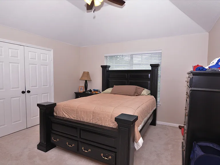 2412 Clearwood Ln — Photo 16