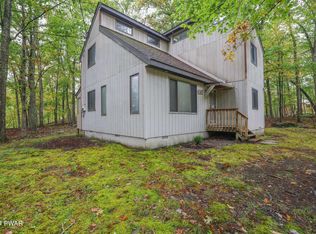 309 Manchester Dr, Bushkill, PA 18324