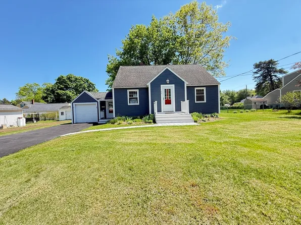 20 Doris Ave, Portsmouth, NH 03801