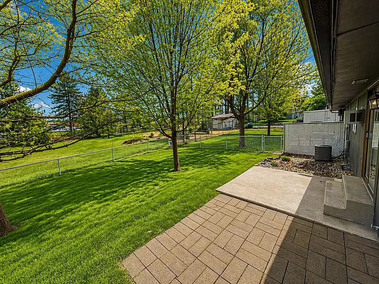12421 N Ruby St — Photo 3