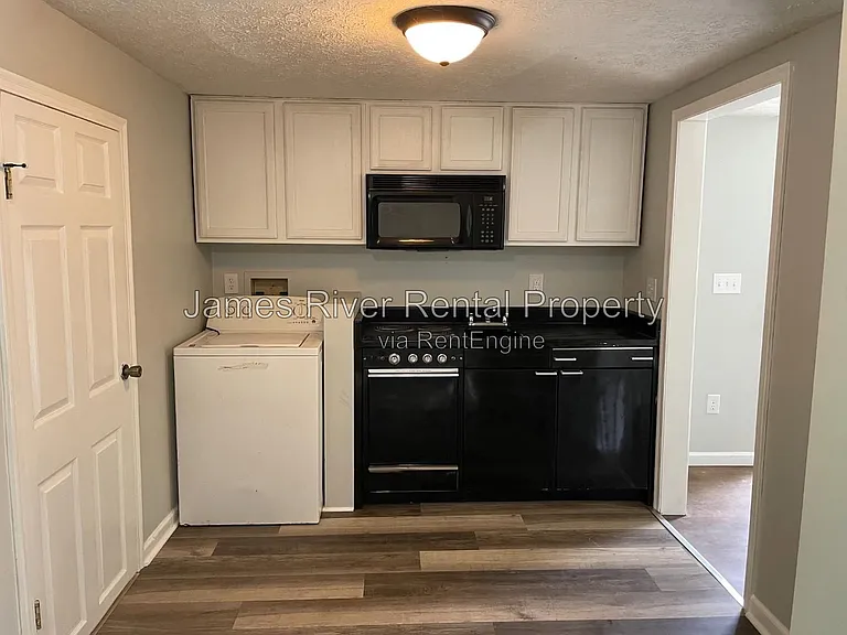 511B Winston Ridge Rd — Photo 2