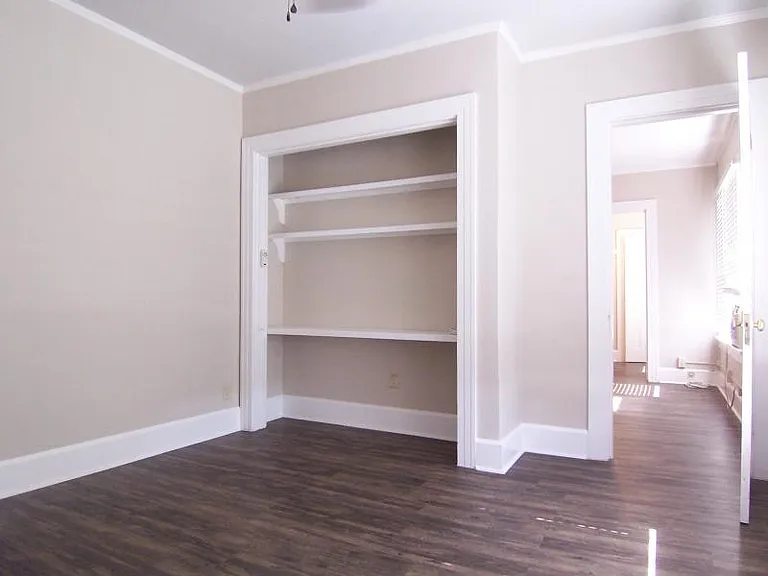 111 6th Ave N #14 — Photo 3