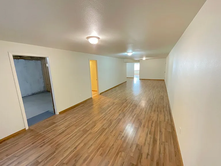 8166 Telegraph Dr — Photo 34