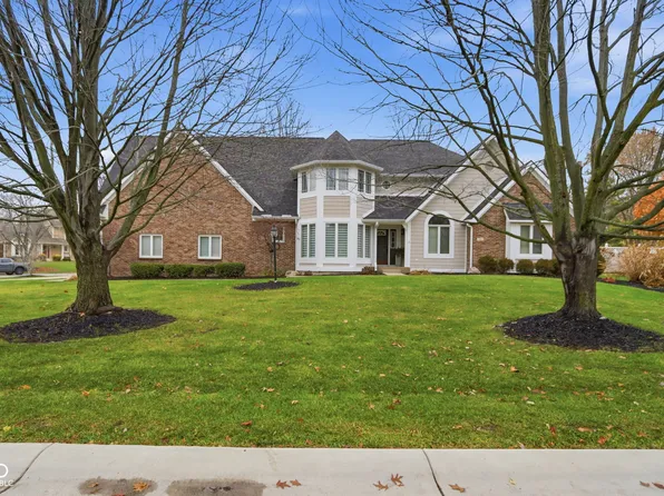 32 E Greyhound Pass, Carmel, IN 46032