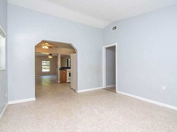 3rd image of 8606 Shirley Dr