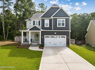 593 Foothills St, Aberdeen, NC 28315