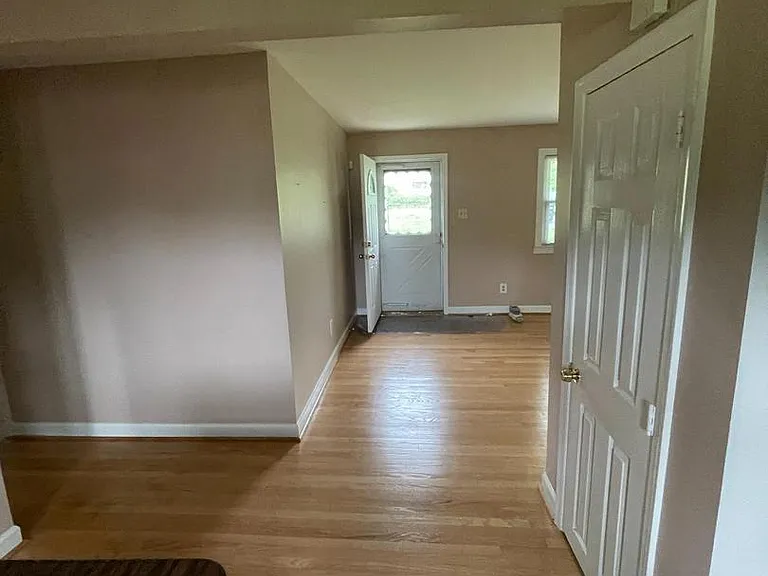 14606 Bristow Rd — Photo 5