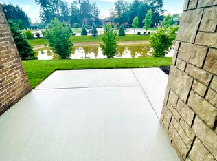 104 Addison Cir #104, Walled Lake, MI
