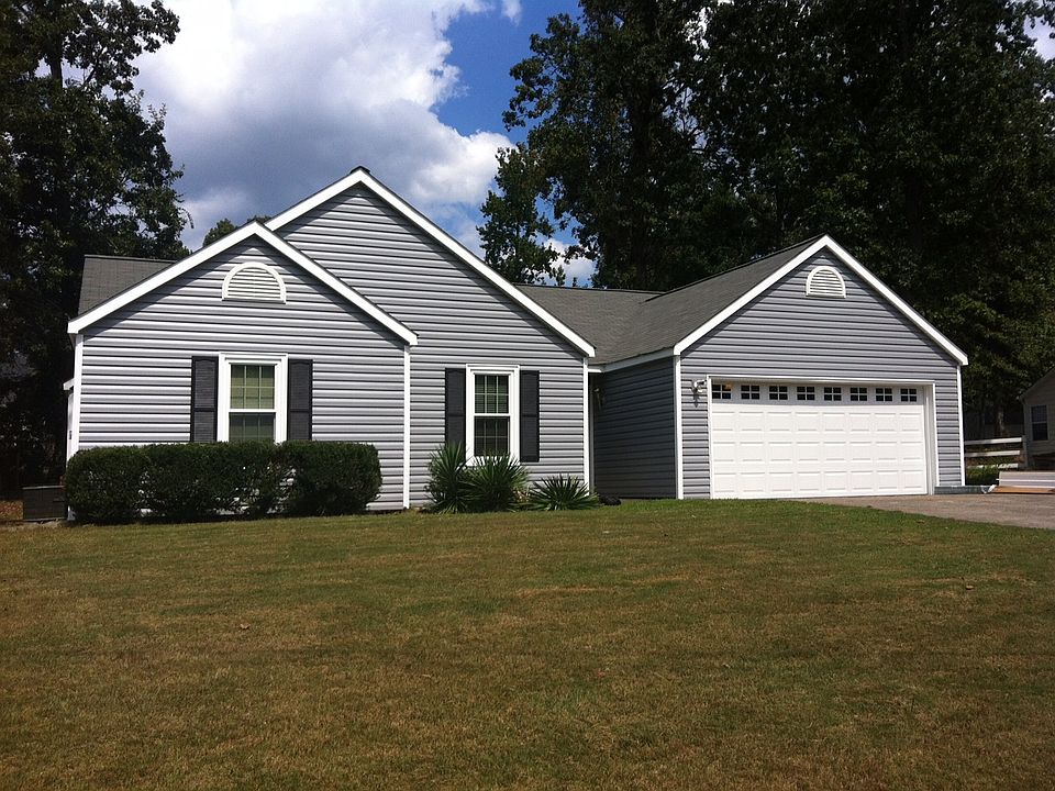 1st image of 3205 River Rock Pl