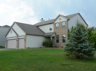 977 Hampton Ln, Yorkville, IL 60560