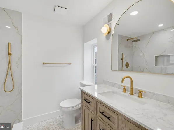 2033 S Mildred St, Philadelphia, PA 19148