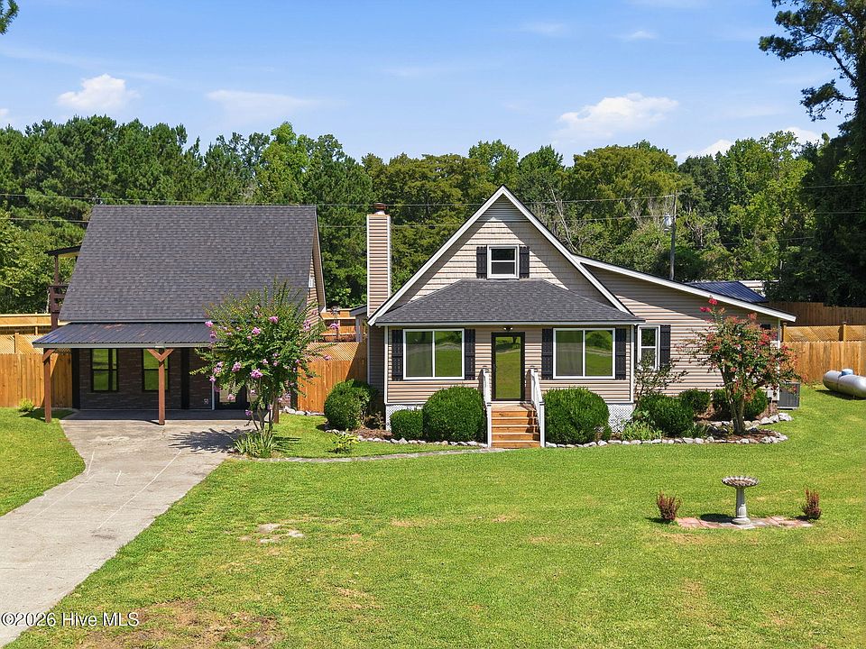 1st image of 208 Dixon Circle