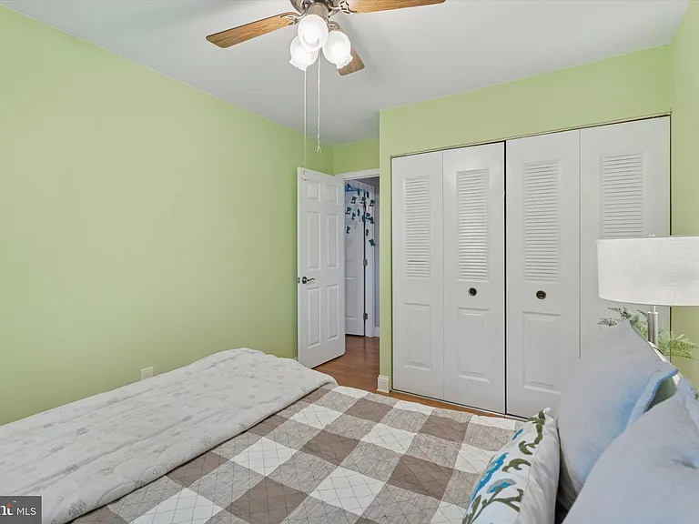 205 Woodside Cir — Photo 17