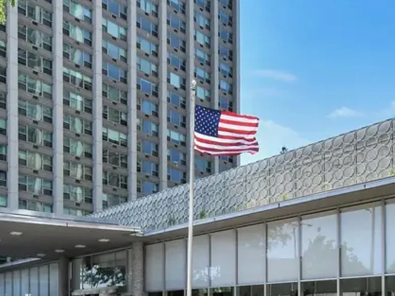 3600 N Lake Shore Dr #2118 — Photo 2