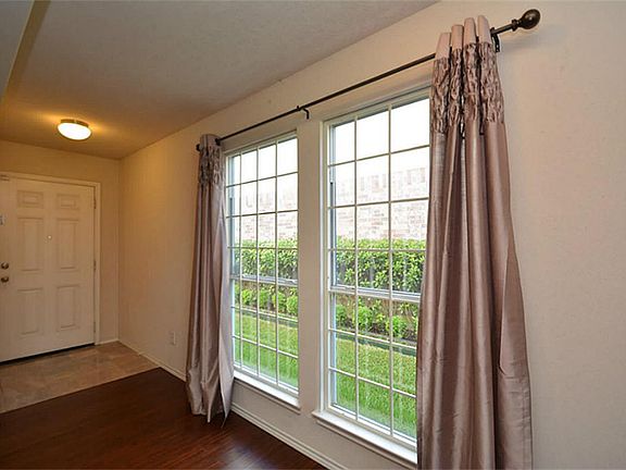 4th image of 10746 Plum Dale Way