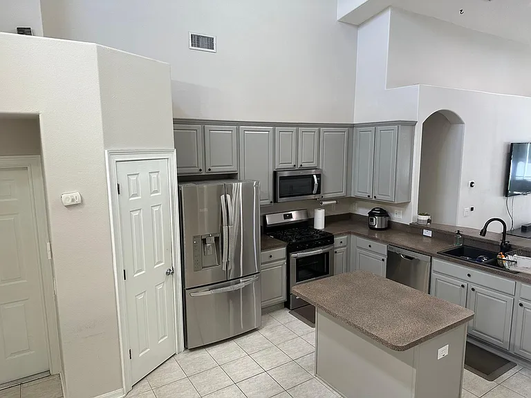 16310 Nikki Ln — Photo 9