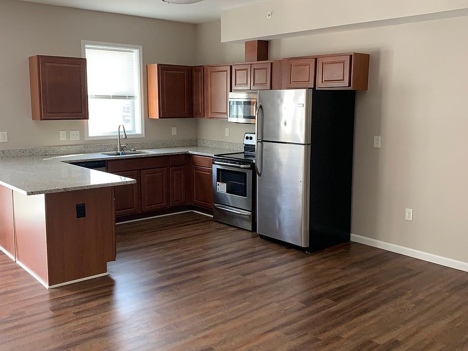 1st image of 732 Ohio Pike APT 34