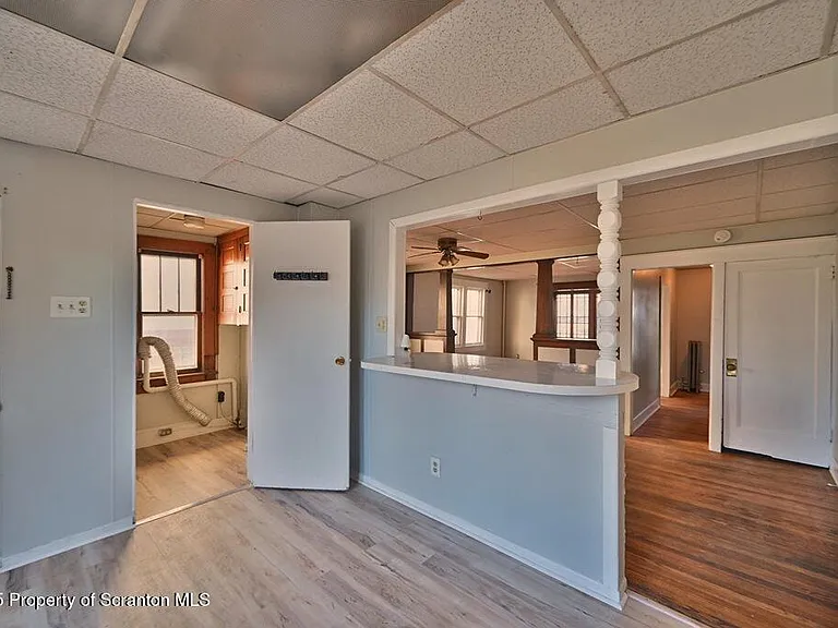 416 E Market St — Photo 22