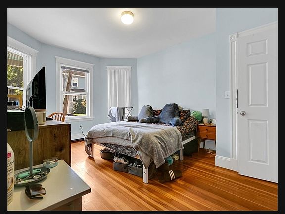3rd image of 82 Elmira St #3