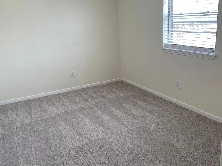 620 Smalley Dr — Photo 23