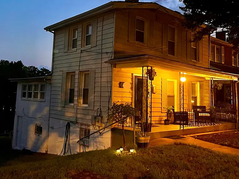 4057 Benning Rd NE — Photo 15