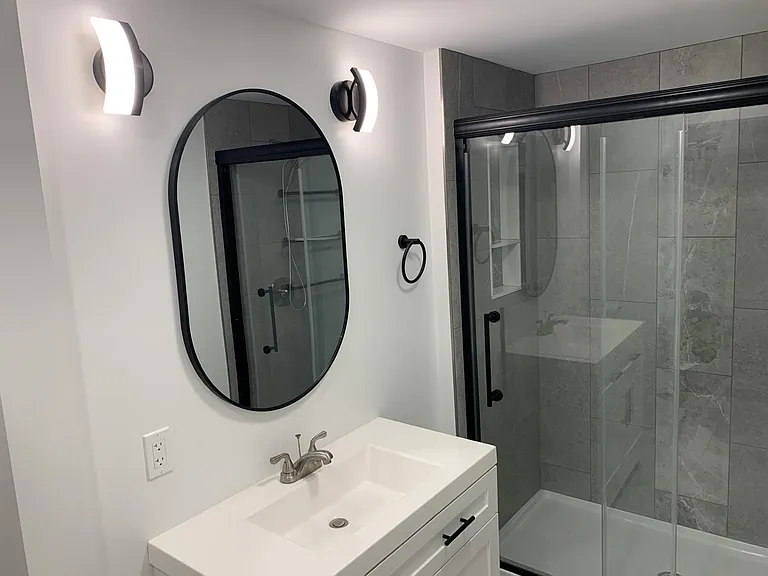 2 Rockview Ave #1 — Photo 3