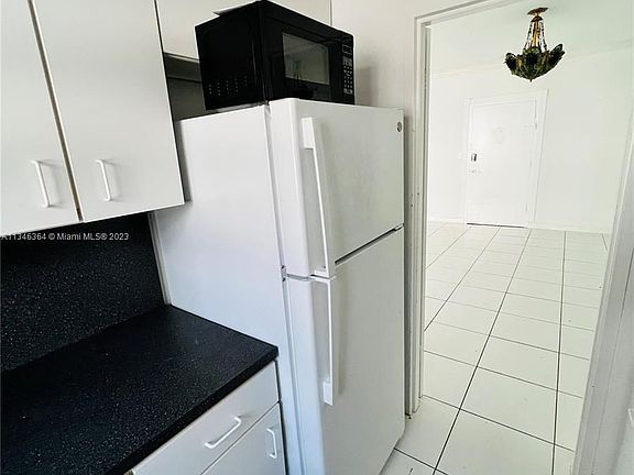 5th image of 4747 Collins Ave APT 207