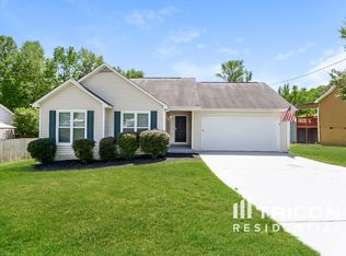 6229 Amberly Rd, Rex, GA 30273