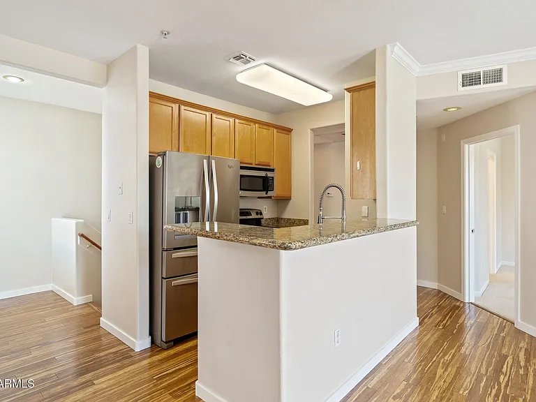 2992 N Miller Rd #B201 — Photo 4