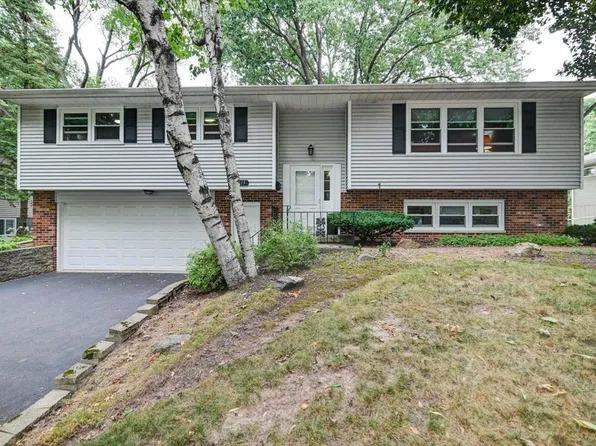 1513 Tarragon Dr, Madison, WI 53716