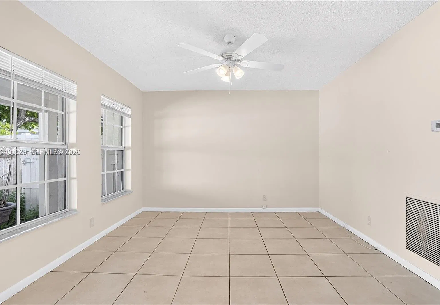 1 bed, 1.0 bath, $1,950 — Photo 4