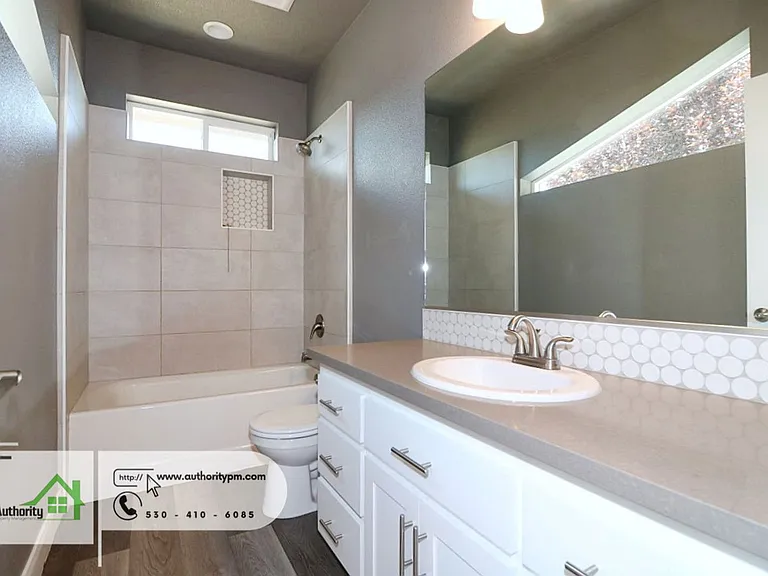 4768 Lower Springs Rd — Photo 29