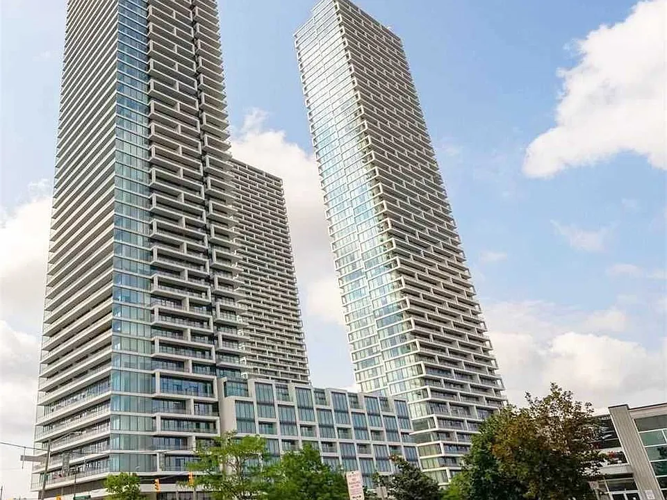950 Portage Pkwy #Penthouse 06