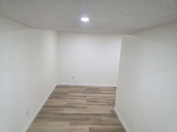 3rd image of 10403 137th Ave NW #10403